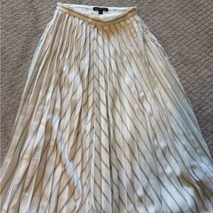 Banana Republic Cream and black Pleated Maxi midi Skirt